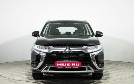 Mitsubishi Outlander III рестайлинг 3, 2022 год, 2 999 700 рублей, 2 фотография