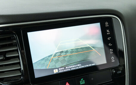 Mitsubishi Outlander III рестайлинг 3, 2022 год, 2 999 700 рублей, 15 фотография