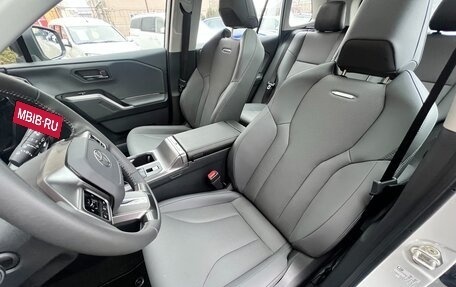 Toyota RAV4, 2025 год, 5 190 000 рублей, 12 фотография