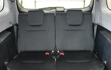 Toyota Wish II, 2012 год, 1 350 000 рублей, 10 фотография