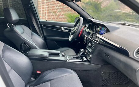 Mercedes-Benz C-Класс, 2012 год, 1 550 000 рублей, 10 фотография