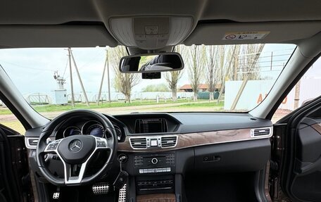 Mercedes-Benz E-Класс, 2015 год, 3 390 000 рублей, 9 фотография