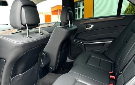 Mercedes-Benz E-Класс, 2015 год, 3 390 000 рублей, 11 фотография