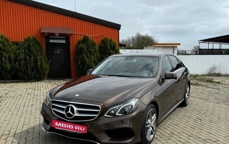 Mercedes-Benz E-Класс, 2015 год, 3 390 000 рублей, 2 фотография