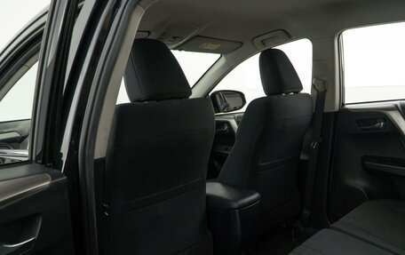 Toyota RAV4, 2018 год, 2 559 050 рублей, 11 фотография