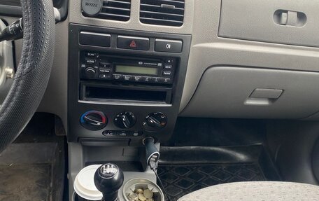 KIA Rio II, 2005 год, 300 000 рублей, 8 фотография