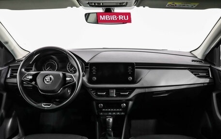 Skoda Rapid II, 2021 год, 1 749 000 рублей, 10 фотография