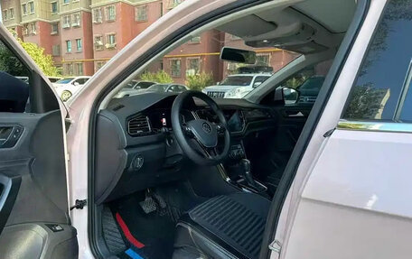 Volkswagen T-Roc I, 2021 год, 1 315 000 рублей, 7 фотография