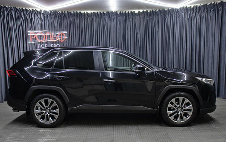 Toyota RAV4, 2020 год, 2 898 000 рублей, 4 фотография