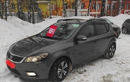 KIA cee'd I рестайлинг, 2010 год, 730 000 рублей, 2 фотография