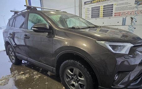 Toyota RAV4, 2018 год, 2 699 999 рублей, 5 фотография