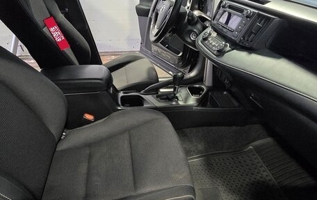 Toyota RAV4, 2018 год, 2 699 999 рублей, 20 фотография