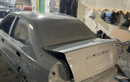 Hyundai Accent II, 2003 год, 260 000 рублей, 3 фотография