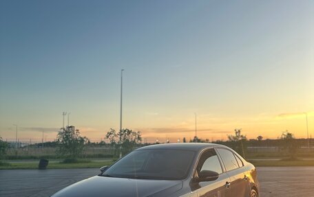 Volkswagen Jetta VI, 2013 год, 980 000 рублей, 2 фотография