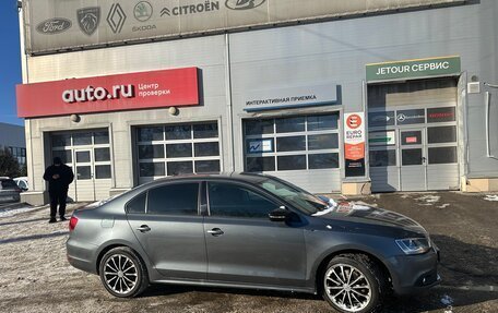 Volkswagen Jetta VI, 2013 год, 980 000 рублей, 5 фотография