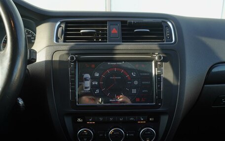 Volkswagen Jetta VI, 2012 год, 1 090 000 рублей, 25 фотография