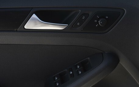 Volkswagen Jetta VI, 2012 год, 1 090 000 рублей, 28 фотография