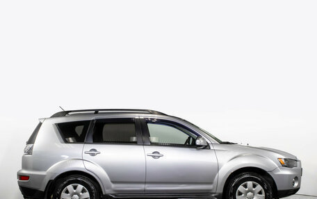 Mitsubishi Outlander III рестайлинг 3, 2011 год, 855 000 рублей, 3 фотография