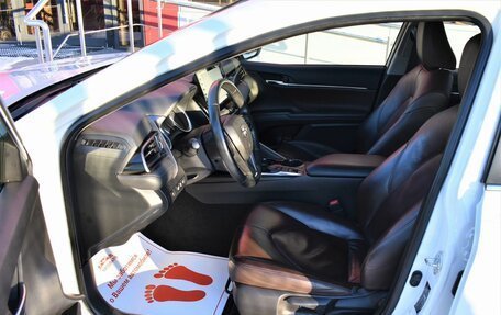 Toyota Camry, 2022 год, 3 499 000 рублей, 9 фотография