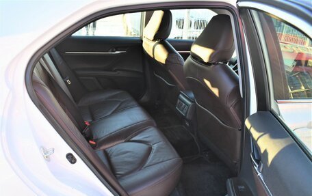 Toyota Camry, 2022 год, 3 499 000 рублей, 13 фотография