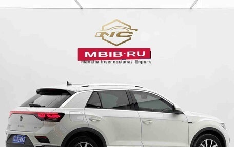 Volkswagen T-Cross I, 2023 год, 1 980 000 рублей, 4 фотография