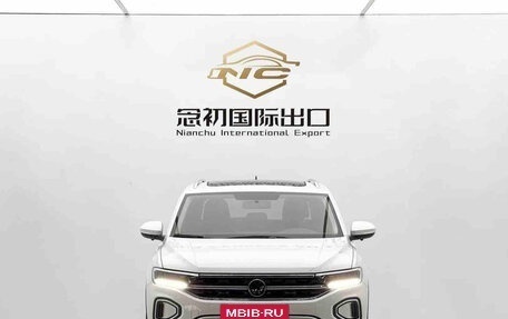 Volkswagen T-Cross I, 2023 год, 1 980 000 рублей, 2 фотография