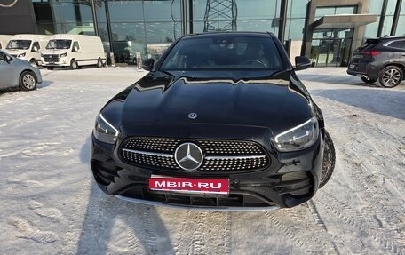 Mercedes-Benz E-Класс, 2021 год, 4 200 000 рублей, 1 фотография