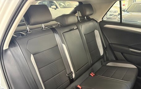 Volkswagen T-Roc I, 2021 год, 1 850 000 рублей, 13 фотография