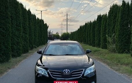 Toyota Camry, 2010 год, 1 090 000 рублей, 4 фотография