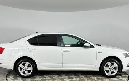 Skoda Octavia, 2018 год, 1 850 000 рублей, 4 фотография