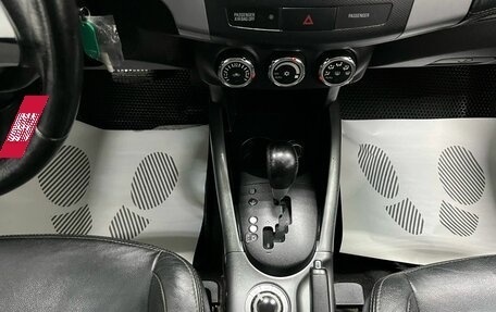 Mitsubishi Outlander III рестайлинг 3, 2012 год, 999 000 рублей, 13 фотография