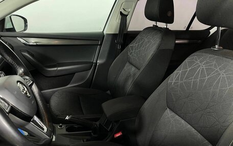 Skoda Octavia, 2018 год, 1 850 000 рублей, 27 фотография