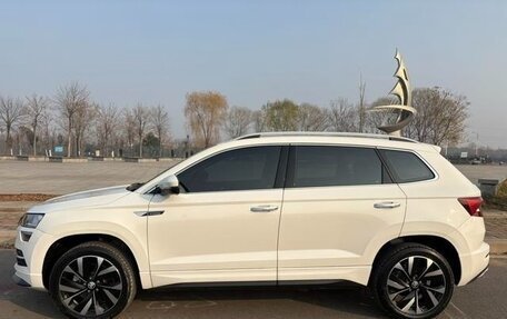 Skoda Karoq I, 2022 год, 1 970 000 рублей, 8 фотография