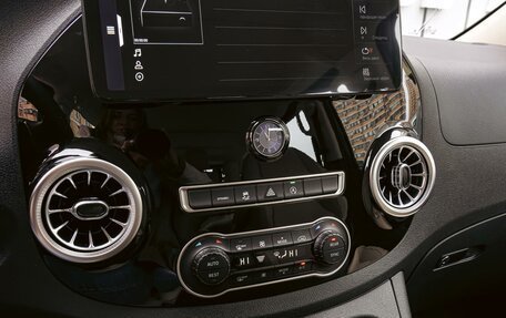 Mercedes-Benz Vito, 2023 год, 6 950 000 рублей, 13 фотография