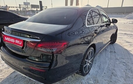 Mercedes-Benz E-Класс, 2021 год, 4 200 000 рублей, 5 фотография