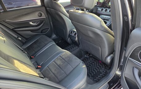 Mercedes-Benz E-Класс, 2021 год, 4 200 000 рублей, 12 фотография