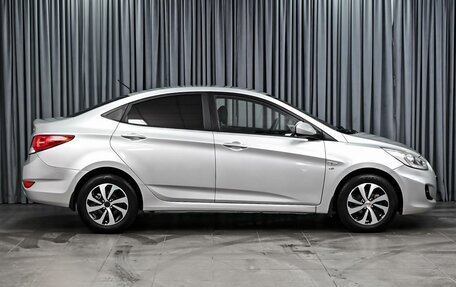 Hyundai Solaris II рестайлинг, 2013 год, 880 000 рублей, 5 фотография