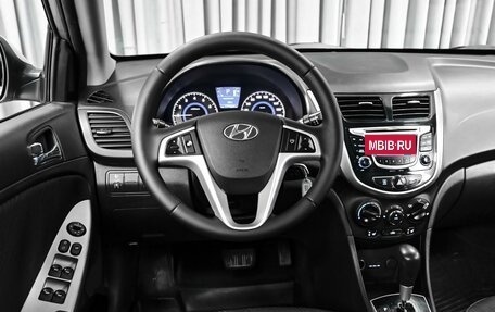 Hyundai Solaris II рестайлинг, 2013 год, 880 000 рублей, 13 фотография