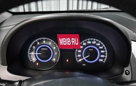 Hyundai Solaris II рестайлинг, 2013 год, 880 000 рублей, 20 фотография