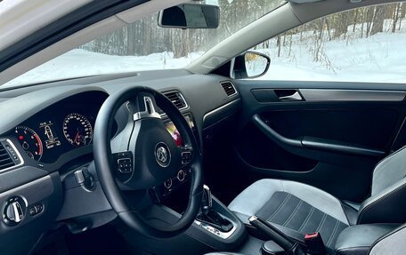 Volkswagen Jetta VI, 2013 год, 1 100 000 рублей, 8 фотография