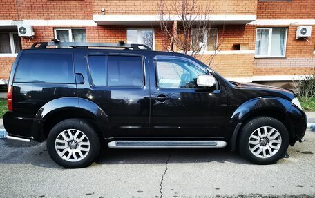 Nissan Pathfinder, 2012 год, 1 850 000 рублей, 3 фотография