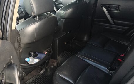 Infiniti FX I, 2005 год, 910 000 рублей, 12 фотография