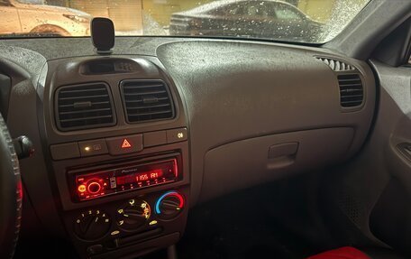 Hyundai Accent II, 2004 год, 280 000 рублей, 12 фотография