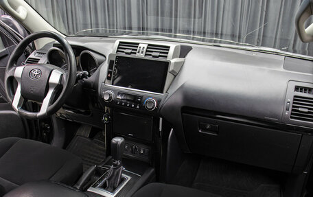 Toyota Land Cruiser Prado 150 рестайлинг 2, 2016 год, 3 498 000 рублей, 11 фотография