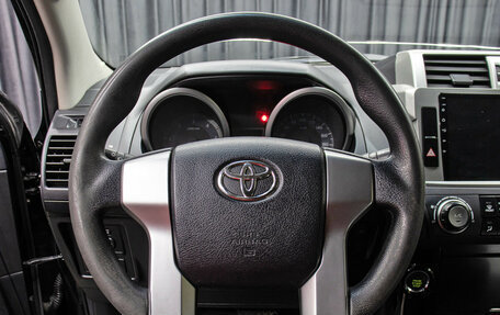 Toyota Land Cruiser Prado 150 рестайлинг 2, 2016 год, 3 498 000 рублей, 17 фотография