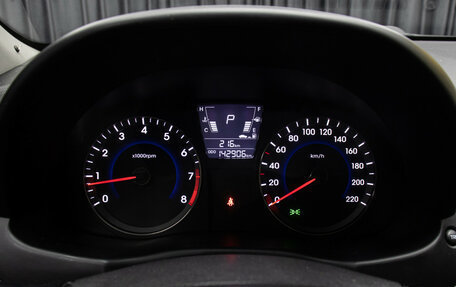 Hyundai Solaris II рестайлинг, 2011 год, 749 000 рублей, 13 фотография