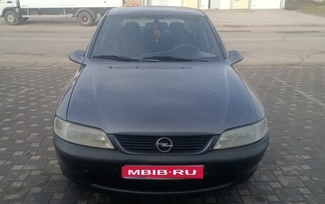 Opel Vectra B рестайлинг, 1996 год, 240 000 рублей, 1 фотография