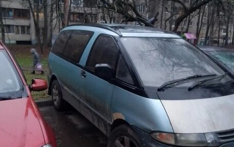 Toyota Estima III рестайлинг -2, 1992 год, 250 000 рублей, 1 фотография