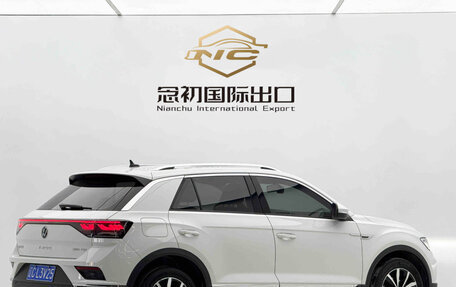 Volkswagen T-Roc I, 2023 год, 1 720 000 рублей, 4 фотография