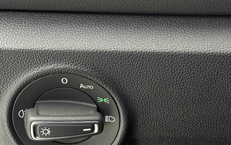 Volkswagen T-Roc I, 2023 год, 1 720 000 рублей, 11 фотография